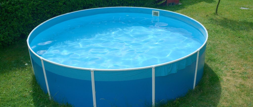 Instalación de una piscina desmontalble