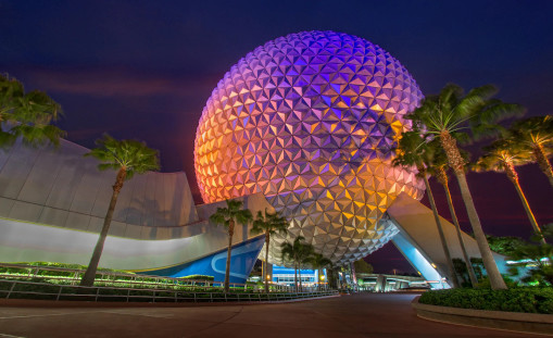 Spaceship Earth, Walt Disney World edificios esféricos loxamHune alquiler maquinaria