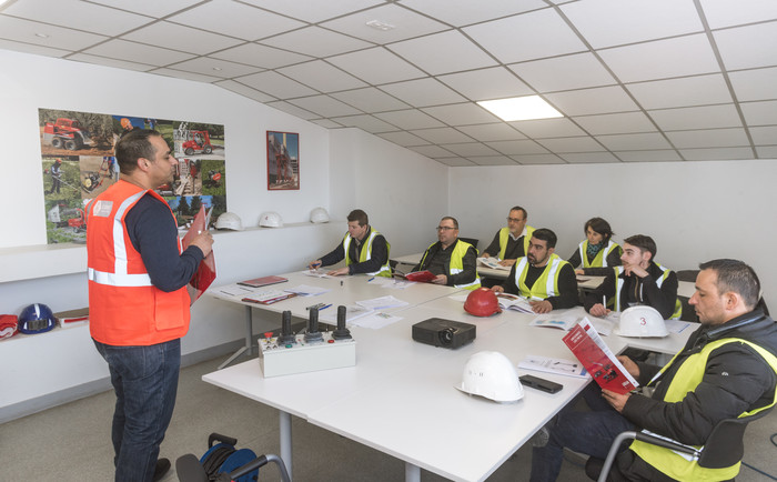 Certifícate como operario PEMP y ábrete paso en el mundo laboral
