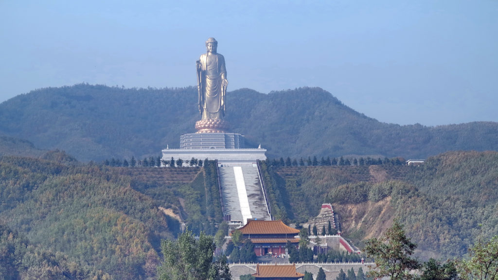 Buda del templo de la Primavera