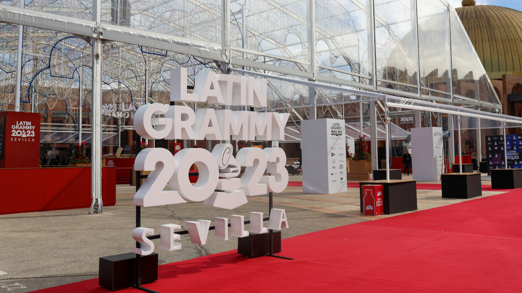 LoxamHune en los Latin Grammy 2023 de Sevilla