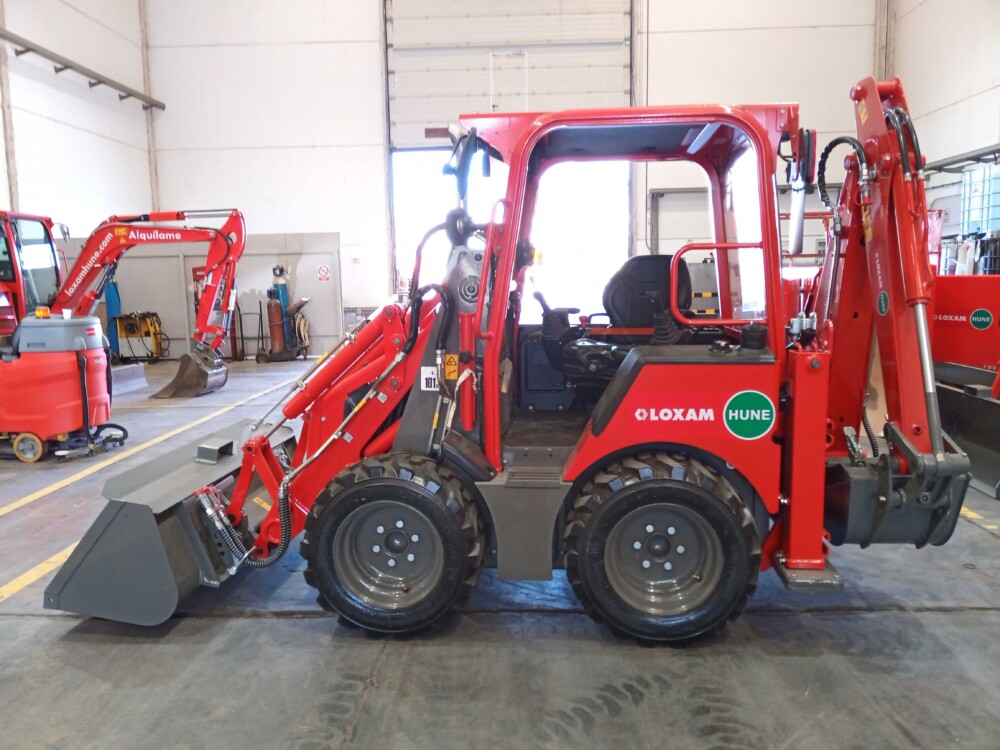 Alquiler De Retroexcavadora Mixta 3.000kg